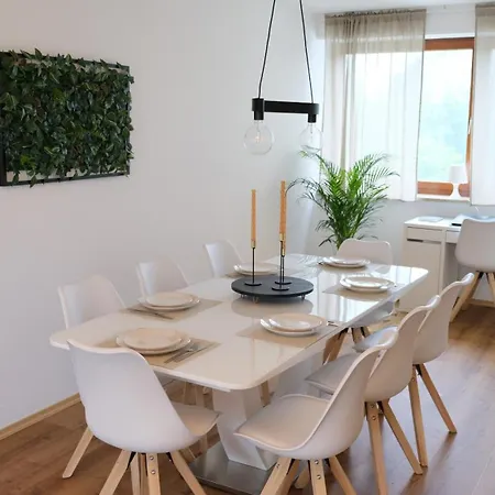 Apartamento Casa Luxe - 120qm - Zentral - Familienfreundlich - Parkplatz - 5km Zum Legoland *